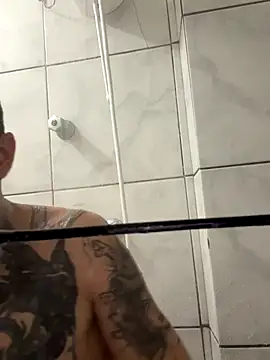 Snapshot of Christopherreis chatting on 11-05-25, 02:11 Christopherreis online show from 11-05-25, 02:11