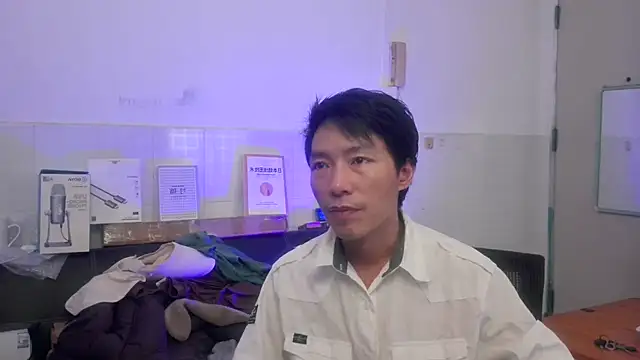 xhqds online show from 06-23-26, 12:08