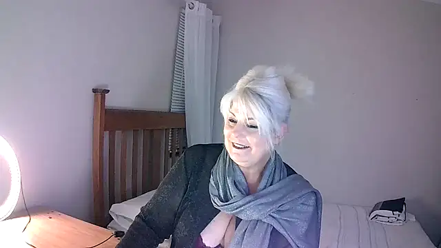 Miahotmilf online show from 02-02-25, 07:46