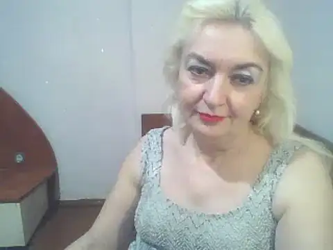 Snapshot of Meri798 chatting on 12-08-24, 05:01 Meri798 online show from 12-08-24, 05:01