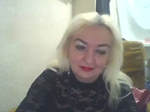Snapshot of Meri798 chatting on 12-16-24, 01:42 Meri798 online show from 12-16-24, 01:42
