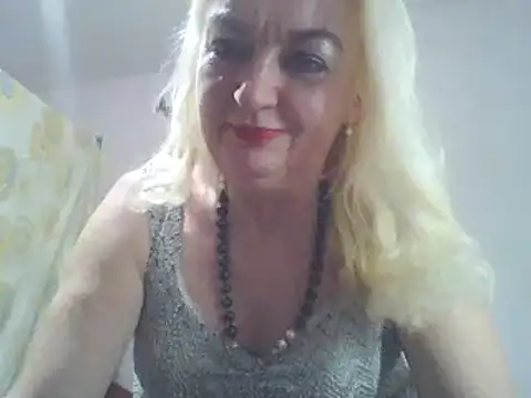 Snapshot of Meri798 chatting on 12-22-24, 04:27 Meri798 online show from 12-22-24, 04:27
