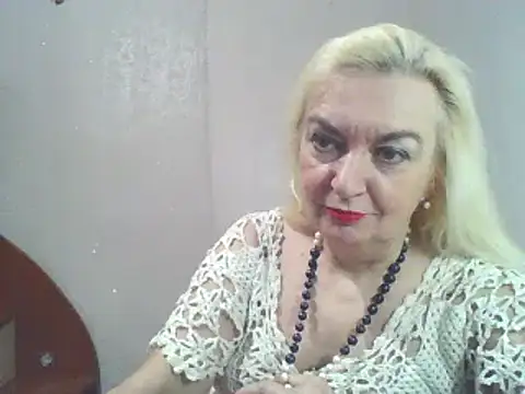 Snapshot of Meri798 chatting on 02-01-25, 05:39 Meri798 online show from 02-01-25, 05:39