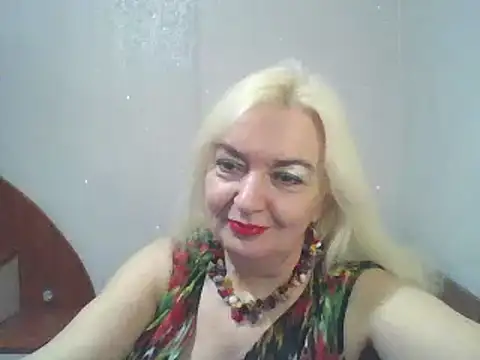 Snapshot of Meri798 chatting on 02-15-25, 07:27 Meri798 online show from 02-15-25, 07:27