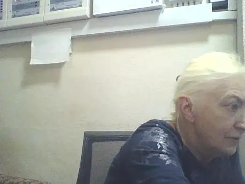 Snapshot of Meri798 chatting on 10-03-25, 05:54 Meri798 online show from 10-03-25, 05:54