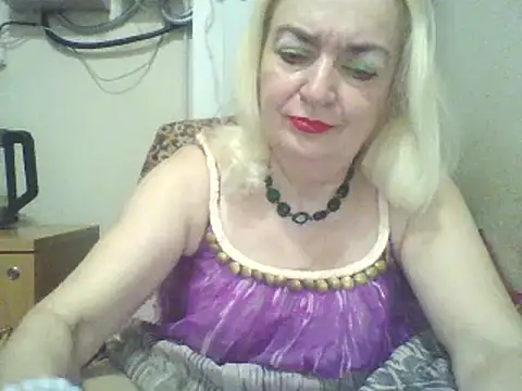 Snapshot of Meri798 chatting on 11-11-25, 09:59 Meri798 online show from 11-11-25, 09:59