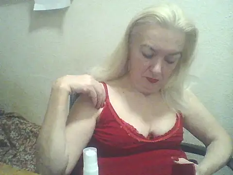 Snapshot of Meri798 chatting on 02-04-26, 10:04 Meri798 online show from 02-04-26, 10:04