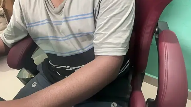 Snapshot of telugu_boy_ chatting on 12-09-24, 12:51 telugu boy online show from 12-09-24, 12:51