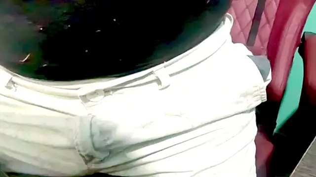 Snapshot of telugu_boy_ chatting on 03-14-25, 01:57 telugu boy online show from 03-14-25, 01:57