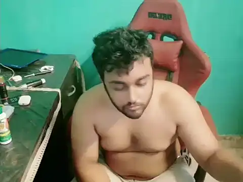 Snapshot of telugu_boy_ chatting on 10-21-25, 03:07 telugu boy online show from 10-21-25, 03:07