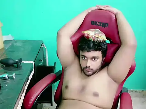 Snapshot of telugu_boy_ chatting on 11-22-25, 01:48 telugu boy online show from 11-22-25, 01:48