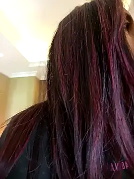 Snapshot of MonicaMoret chatting on 03-10-25, 12:04 MonicaMoret online show from 03-10-25, 12:04