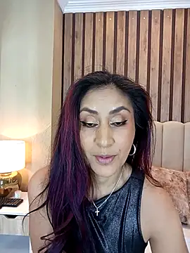 Snapshot of MonicaMoret chatting on 03-12-25, 12:15 MonicaMoret online show from 03-12-25, 12:15