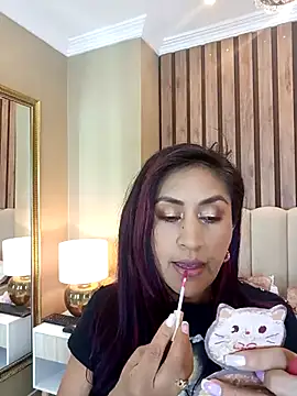 Snapshot of MonicaMoret chatting on 03-19-25, 12:12 MonicaMoret online show from 03-19-25, 12:12