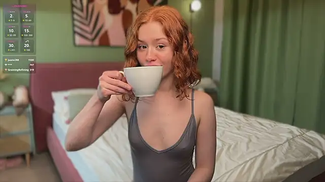 Snapshot of _milka_ chatting on 01-12-25, 01:42 milka online show from 01-12-25, 01:42