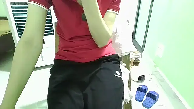 Snapshot of Luxcute286 chatting on 09-25-25, 10:46 Luxcute286 online show from 09-25-25, 10:46