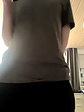 Naked Ben online show from 12-23-24, 06:44