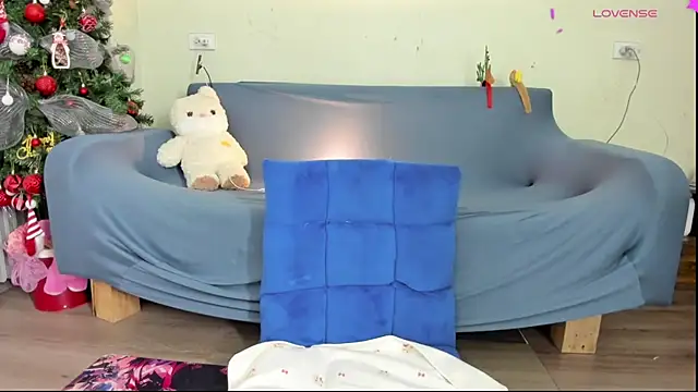 Baby Claraa online show from 01-18-25, 06:34