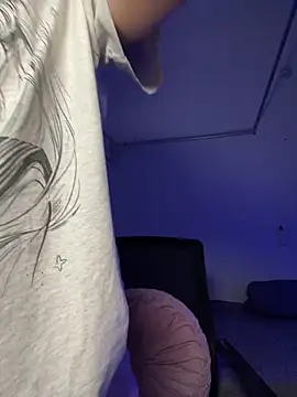 Baby Claraa online show from 03-12-26, 05:13