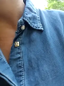 Snapshot of Fulopp15 chatting on 01-26-25, 01:36 Fulopp15 online show from 01-26-25, 01:36