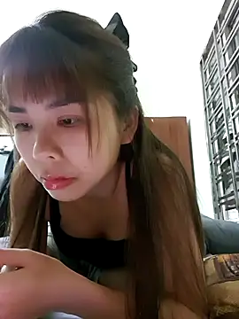 Snapshot of Samsam_567 chatting on 02-05-25, 04:58 Samsam 567 online show from 02-05-25, 04:58