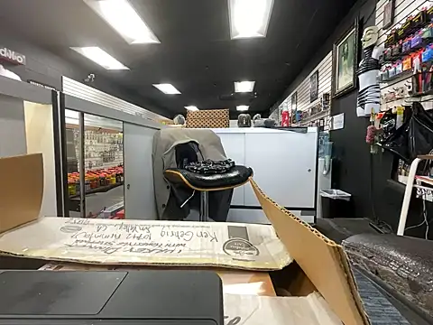 Snapshot of RawRyder8 chatting on 12-21-24, 10:19 RawRyder8 online show from 12-21-24, 10:19