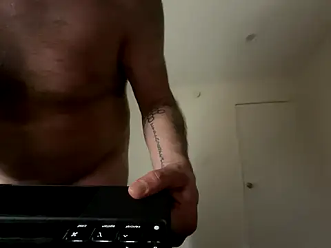 Snapshot of RawRyder8 chatting on 10-23-25, 08:57 RawRyder8 online show from 10-23-25, 08:57