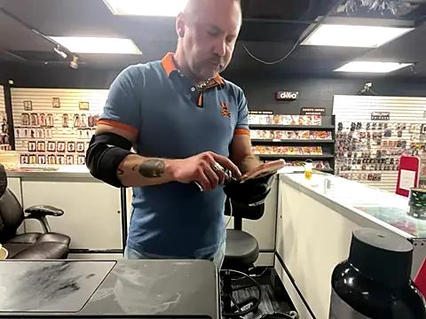 Snapshot of RawRyder8 chatting on 11-26-25, 02:23 RawRyder8 online show from 11-26-25, 02:23