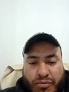 Snapshot of Dulce000000 chatting on 03-17-26, 04:06 Dulce000000 online show from 03-17-26, 04:06