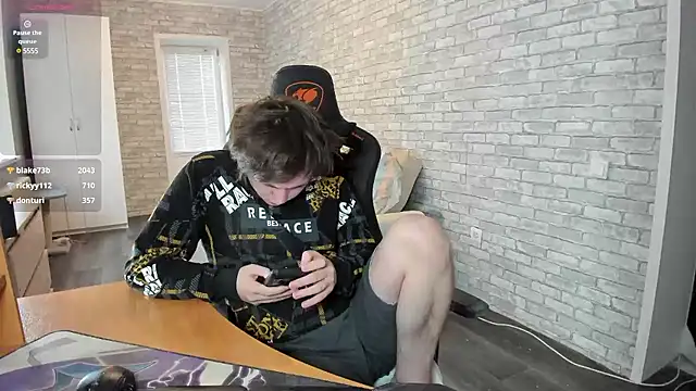 iliaskrislove online show from 03-12-25, 10:05