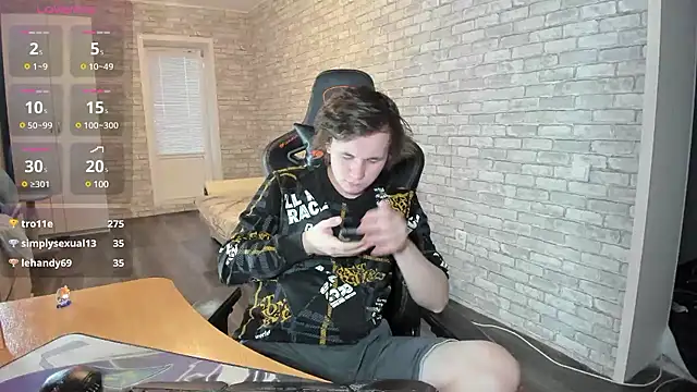 iliaskrislove online show from 03-16-25, 01:38