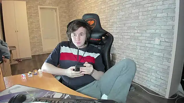 iliaskrislove online show from 03-22-25, 08:04