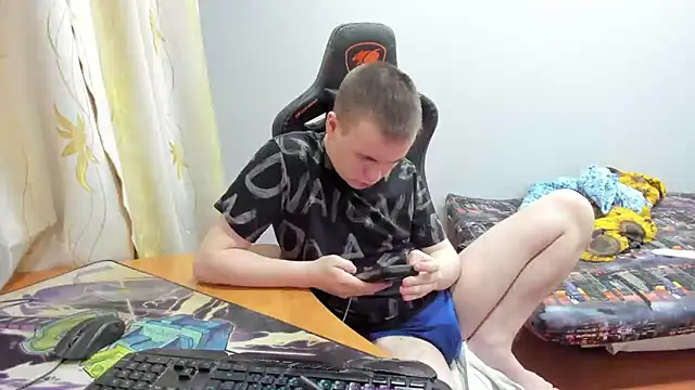 iliaskrislove online show from 10-07-25, 03:20