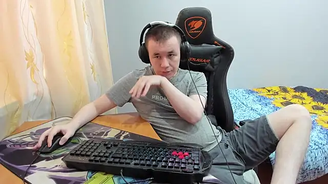 iliaskrislove online show from 10-15-25, 04:01