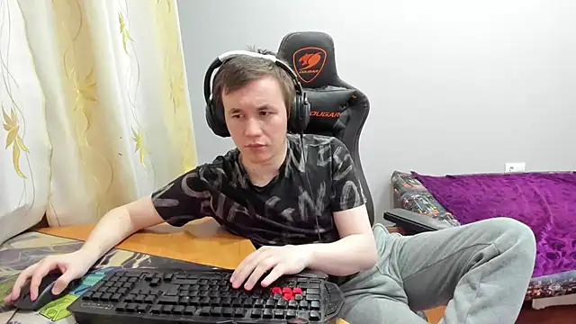 iliaskrislove online show from 12-22-25, 10:40