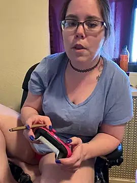 FreakNastyLacie online show from 03-18-25, 09:43