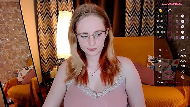 Snapshot of Aemilia_ chatting on 04-21-26, 02:26 Aemilia online show from 04-21-26, 02:26
