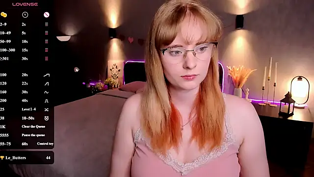 Snapshot of Aemilia_ chatting on 07-06-26, 09:06 Aemilia online show from 07-06-26, 09:06
