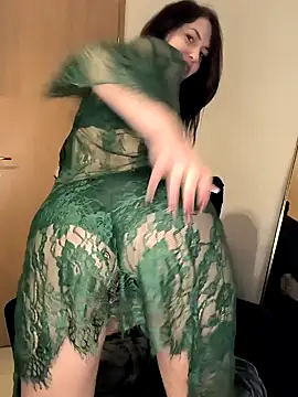 Snapshot of Linalicious chatting on 12-20-24, 07:28 Linalicious online show from 12-20-24, 07:28