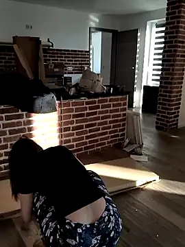 Snapshot of Linalicious chatting on 02-03-25, 08:24 Linalicious online show from 02-03-25, 08:24