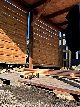 Snapshot of Linalicious chatting on 03-21-25, 08:06 Linalicious online show from 03-21-25, 08:06