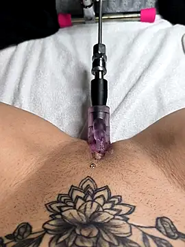 Snapshot of Linalicious chatting on 01-14-26, 08:09 Linalicious online show from 01-14-26, 08:09