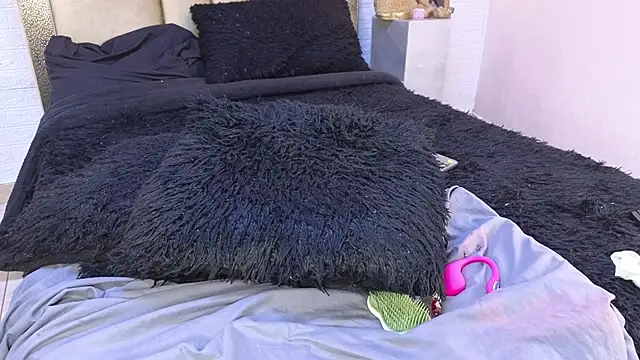 ximenawilliamss online show from 11-03-25, 11:22