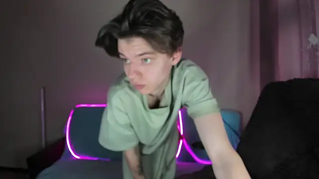 Liam sexy1 online show from 03-20-25, 03:47