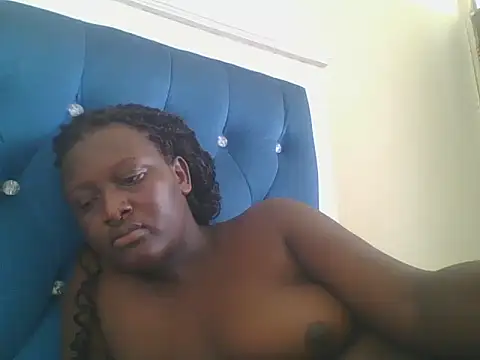 Snapshot of Heavy_ass chatting on 02-21-25, 09:34 Heavy ass online show from 02-21-25, 09:34