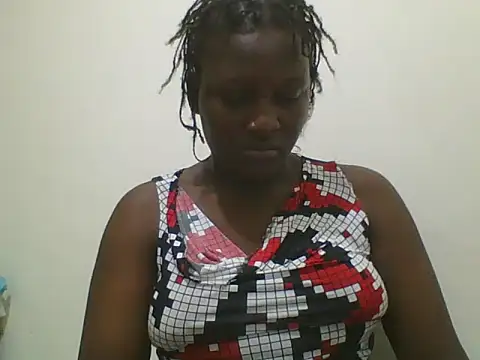 Snapshot of Heavy_ass chatting on 09-13-25, 06:29 Heavy ass online show from 09-13-25, 06:29