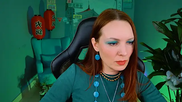 Snapshot of VandaRossi chatting on 02-05-25, 02:16 VandaRossi online show from 02-05-25, 02:16