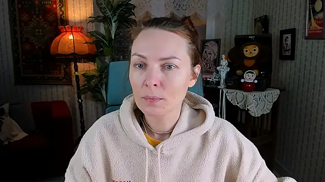 Snapshot of VandaRossi chatting on 02-16-25, 05:26 VandaRossi online show from 02-16-25, 05:26