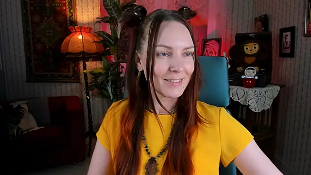 Snapshot of VandaRossi chatting on 02-16-25, 02:43 VandaRossi online show from 02-16-25, 02:43