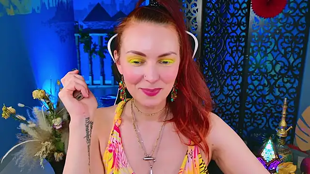 Snapshot of VandaRossi chatting on 02-23-25, 11:22 VandaRossi online show from 02-23-25, 11:22